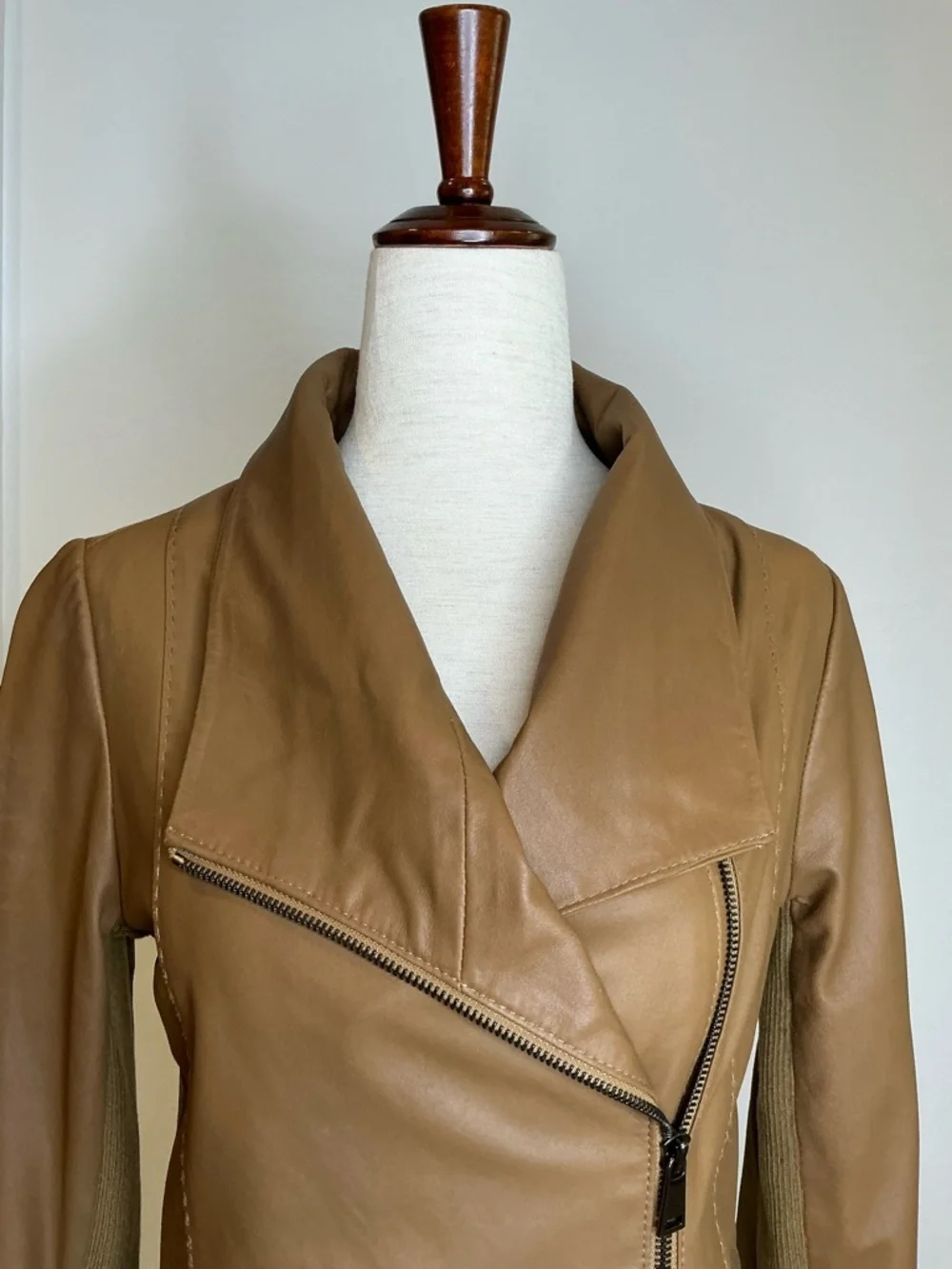 Vince Soft Leather Asymmetrical Moto Zip Women's Jacket Brown XSmall